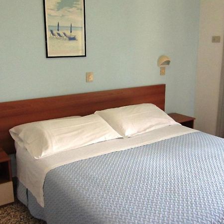 Hotel Toledo ริมินี ภายนอก รูปภาพ