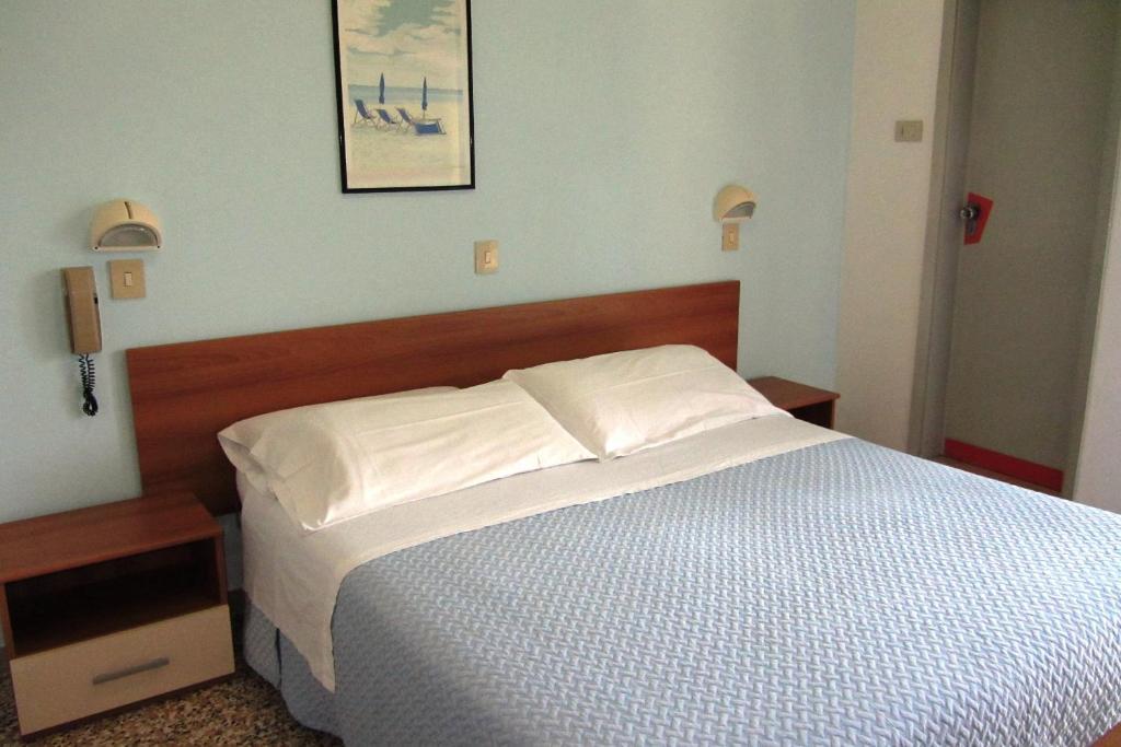 Hotel Toledo ริมินี ภายนอก รูปภาพ