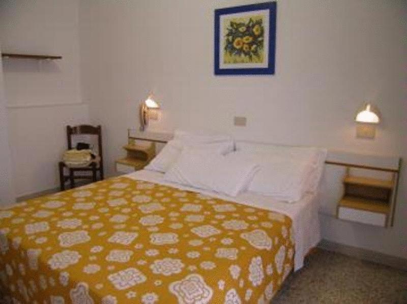 Hotel Toledo ริมินี ภายนอก รูปภาพ